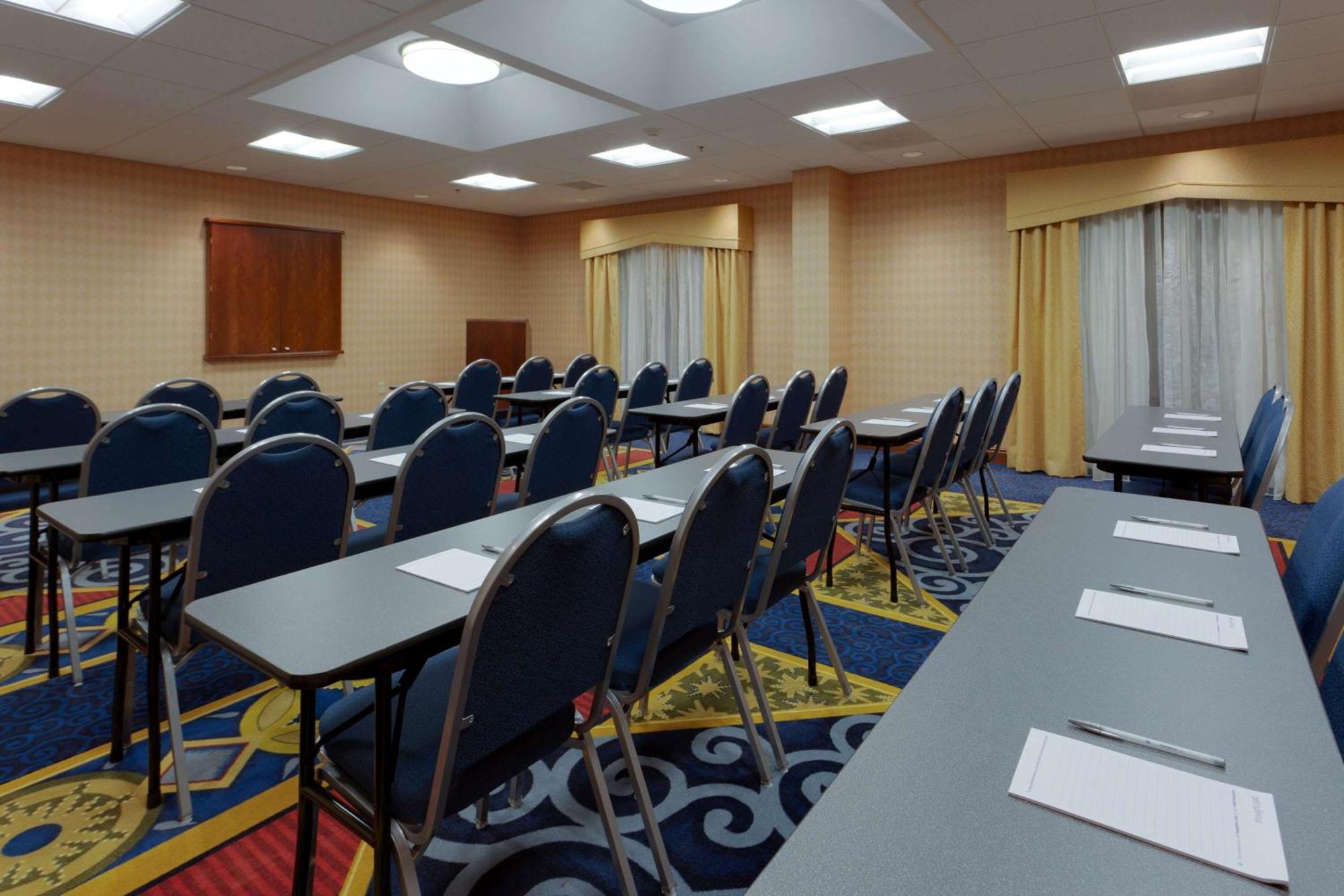Hampton Inn Warrenton, Va Perniagaan gambar